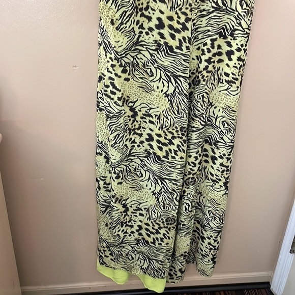 Fame & Partners
Suraya Safari Citrus Jumpsuit - Picture 5 of 6